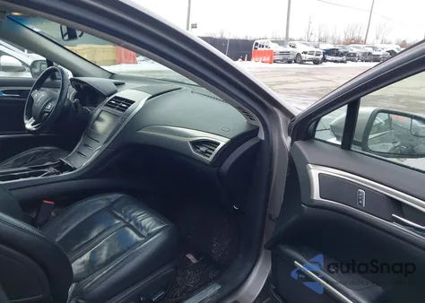 2015 Lincoln Mkz z USA, uszkodzony, nr VIN 3LN6L2GK4FR604336